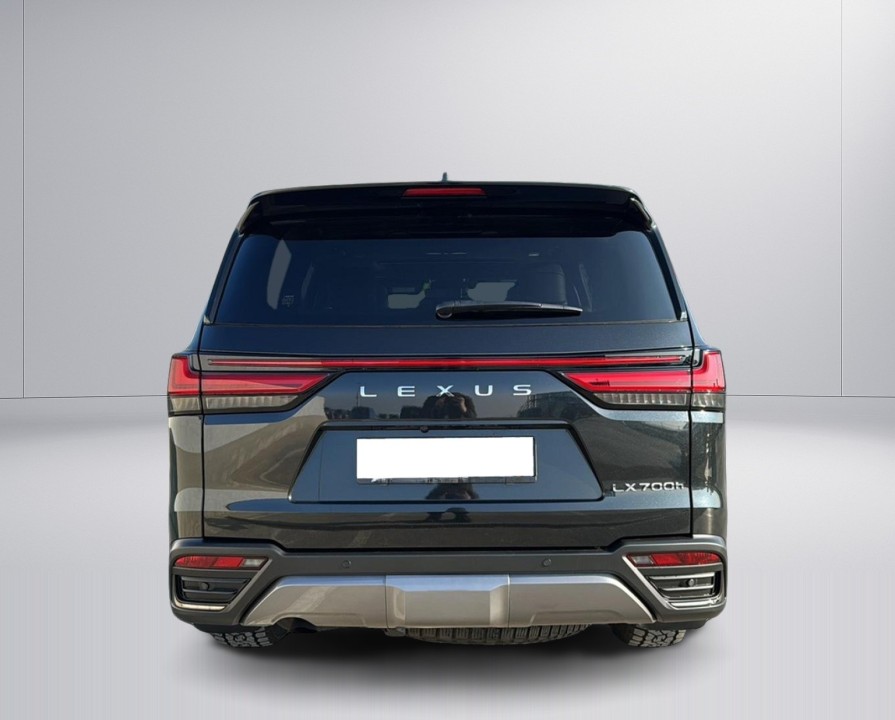 Lexus Seria LX 700h Overtrail (5)