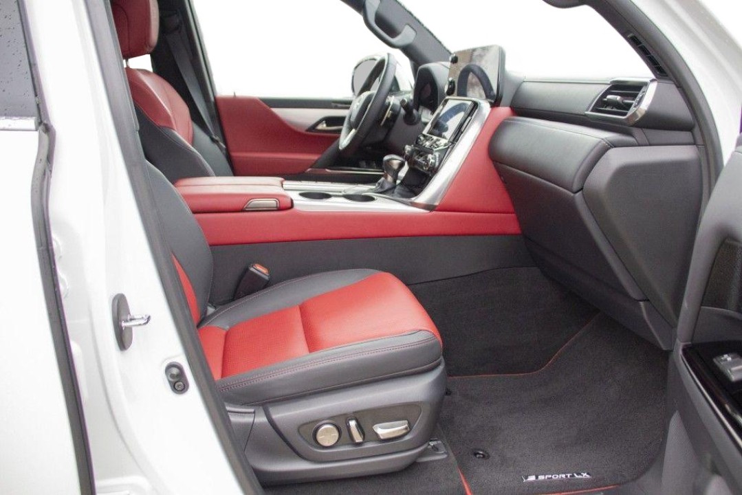 Lexus Seria LX Lexus LX 600 F-Sport - foto 22