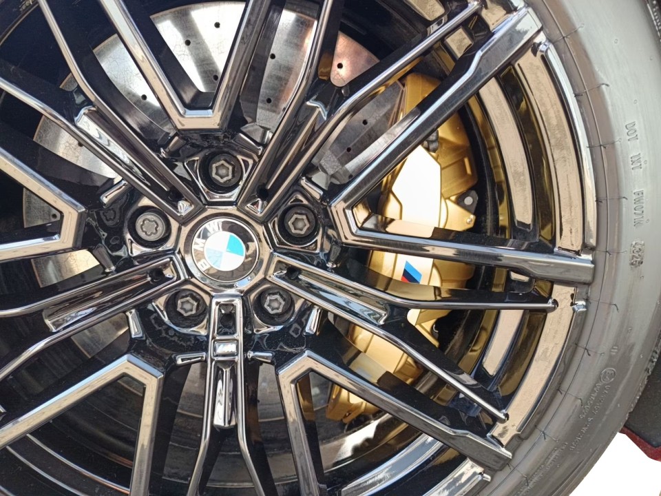 BMW M5 Touring xDrive - foto 22