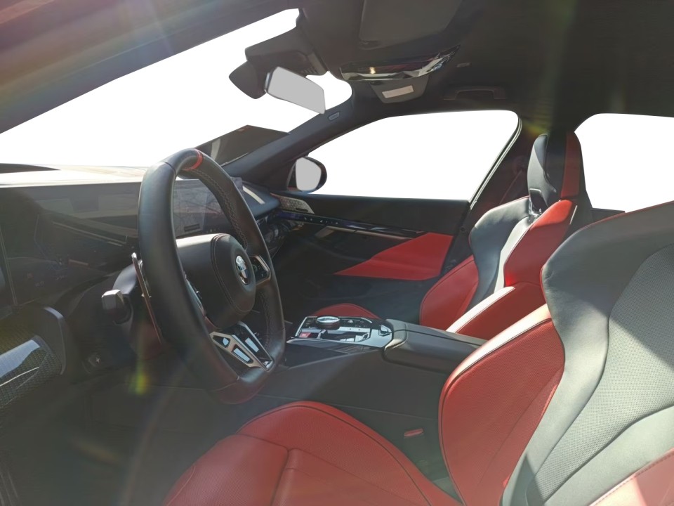 BMW M5 Touring xDrive - foto 12