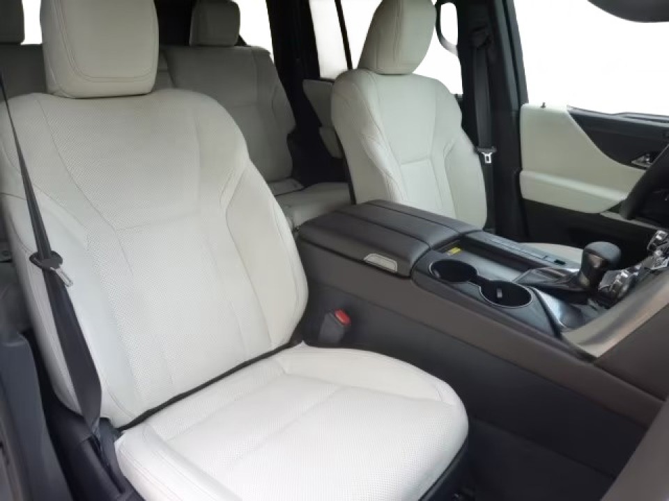 Lexus Seria LX 500d - foto 8