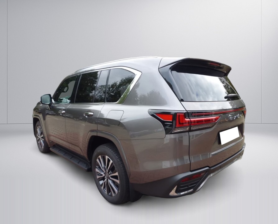 Lexus Seria LX 500d (3)