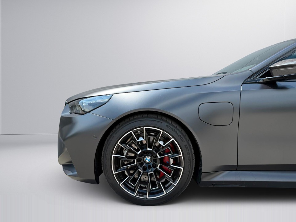 BMW M5 xDrive - foto 18