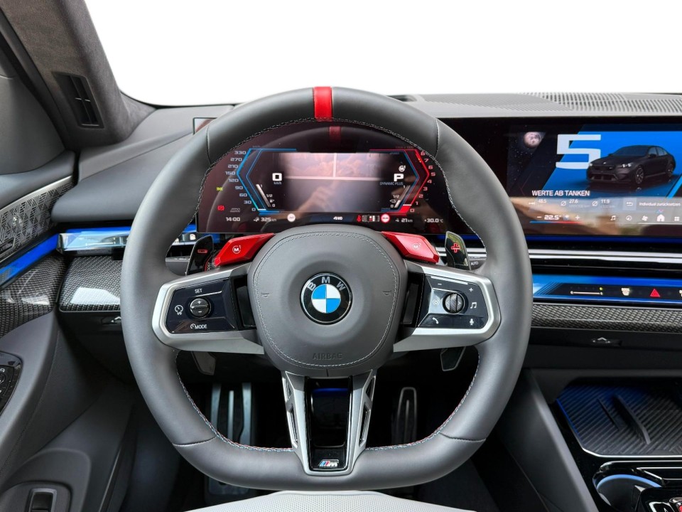BMW M5 xDrive - foto 11