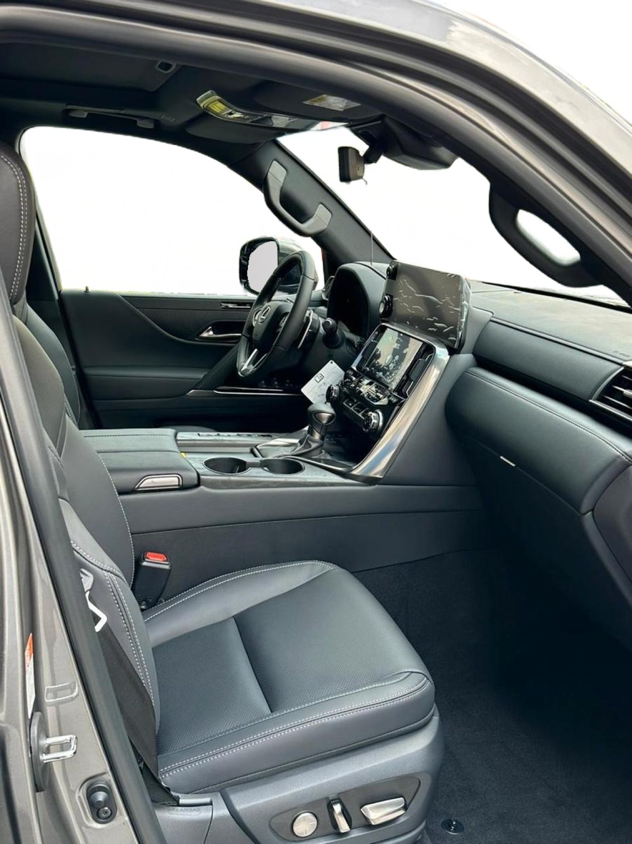 Lexus Seria LX 700h Luxury - foto 8