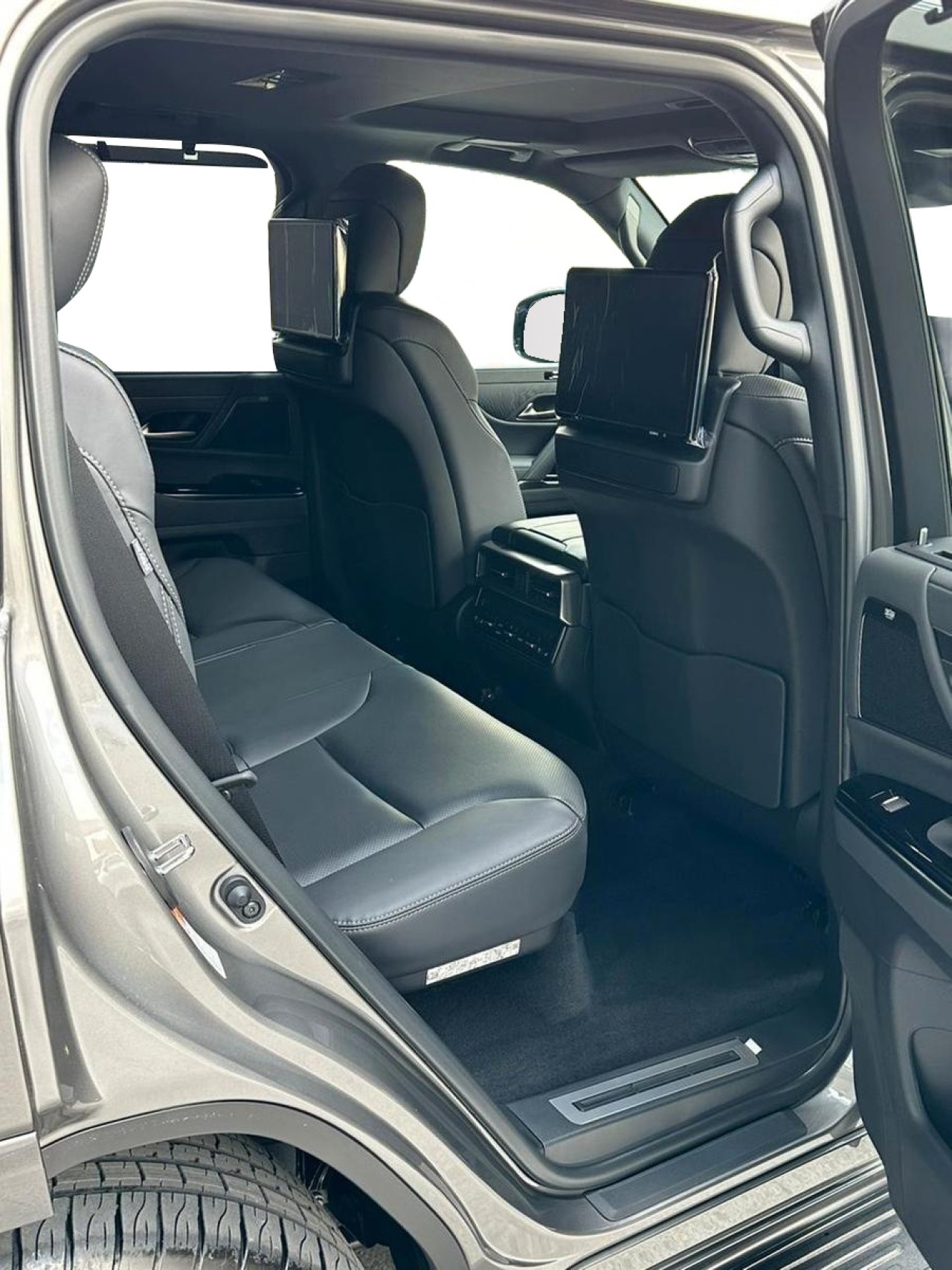 Lexus Seria LX 700h Luxury - foto 7