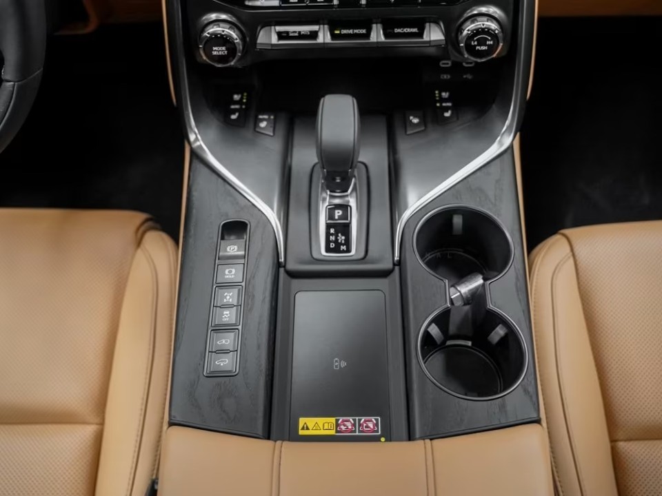 Lexus Seria LX 700h Luxury - foto 18