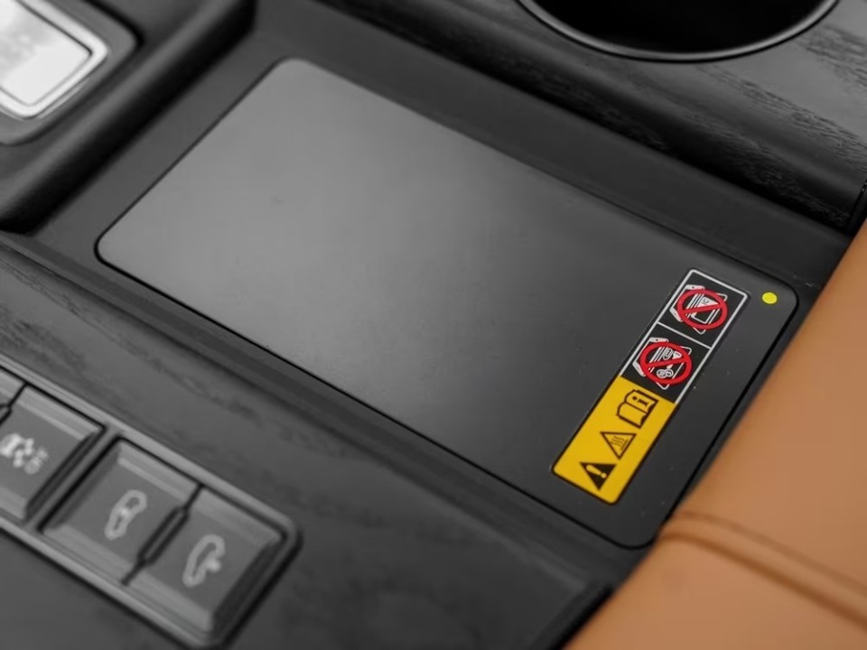 Lexus Seria LX 700h Luxury - foto 24