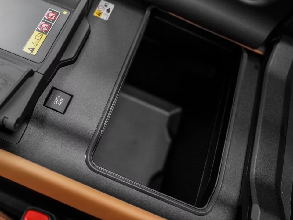 Lexus Seria LX 700h Luxury - foto 27