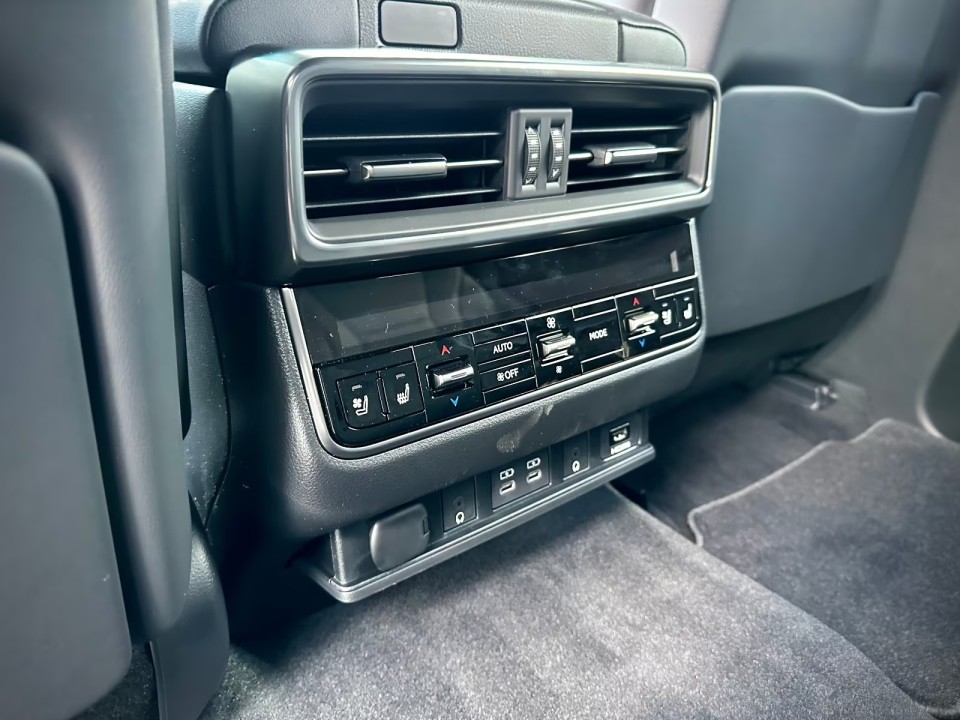 Lexus Seria LX 600 Luxury - foto 15