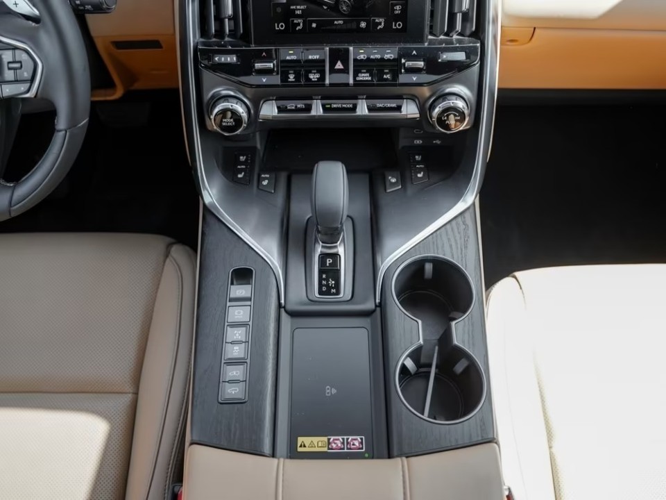 Lexus Seria LX 700h Luxury - foto 18