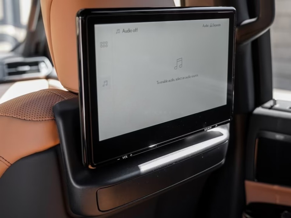 Lexus Seria LX 700h Luxury - foto 27