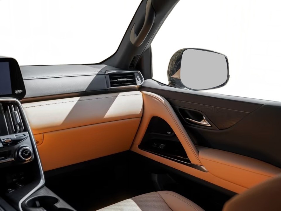 Lexus Seria LX 700h Luxury - foto 29