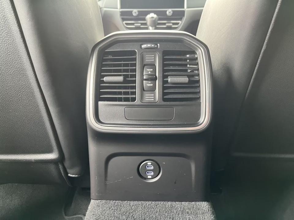 Porsche Macan T - foto 14