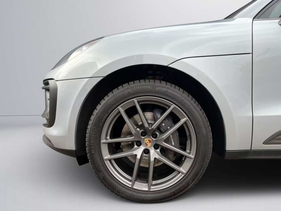 Porsche Macan T - foto 23