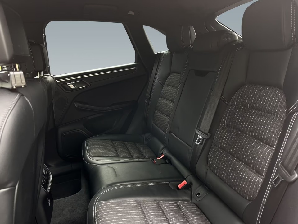 Porsche Macan T - foto 16