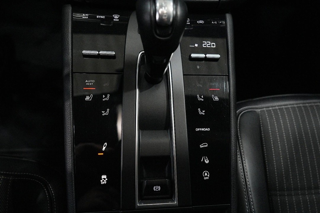 Porsche Macan - foto 11