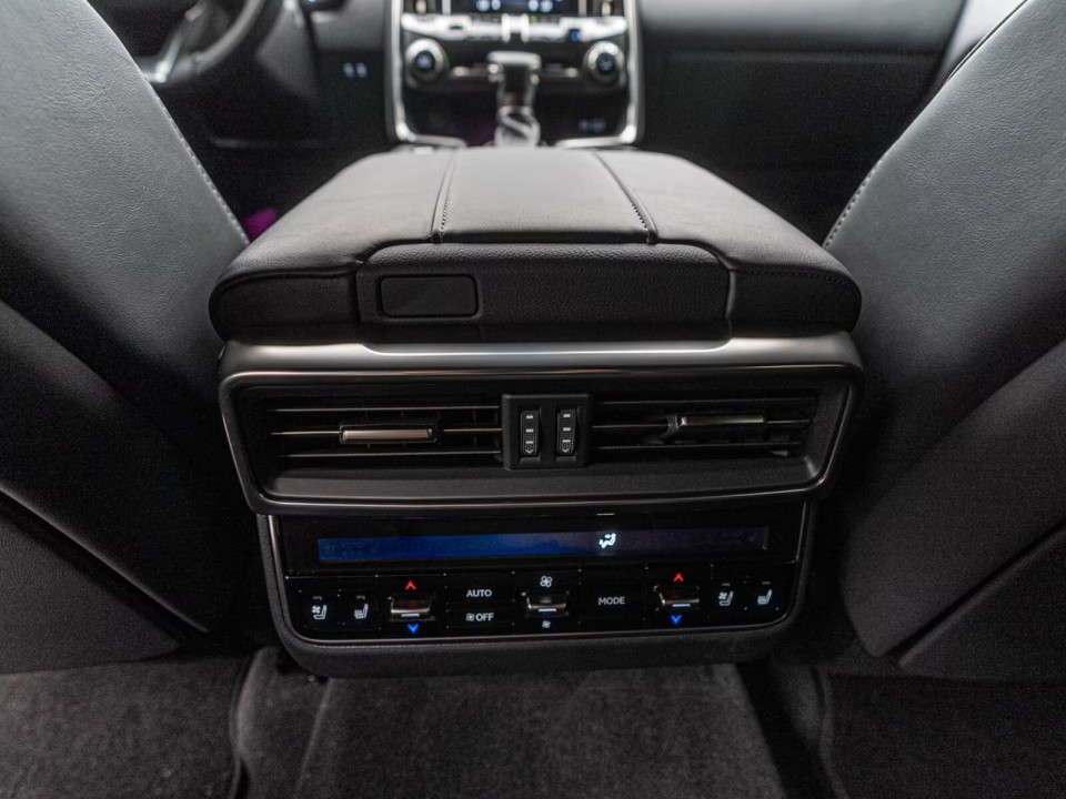 Lexus Seria LX 500d Luxury - foto 21