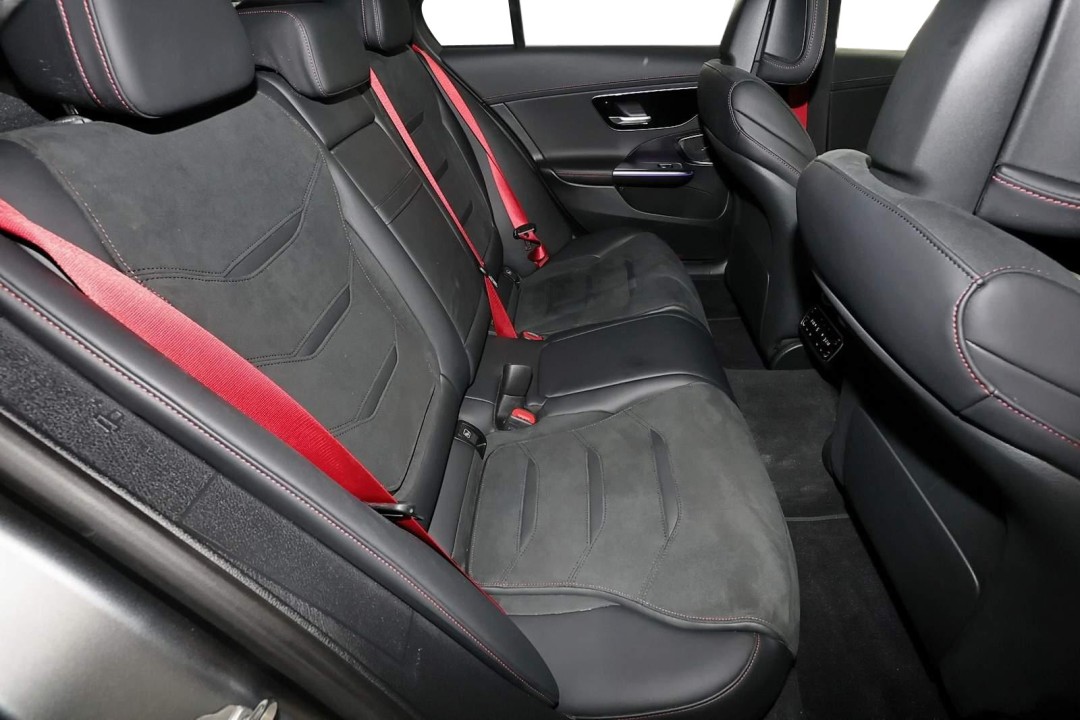 Mercedes-Benz C 43 AMG 4MATIC (4)