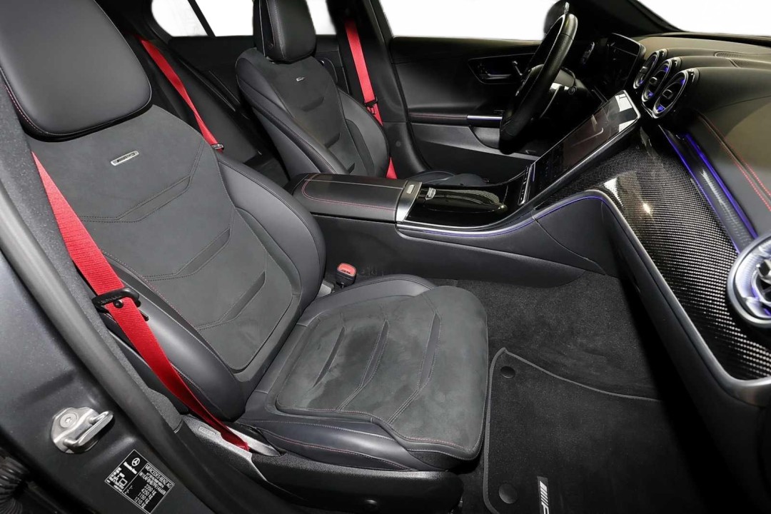 Mercedes-Benz C 43 AMG 4MATIC (3)