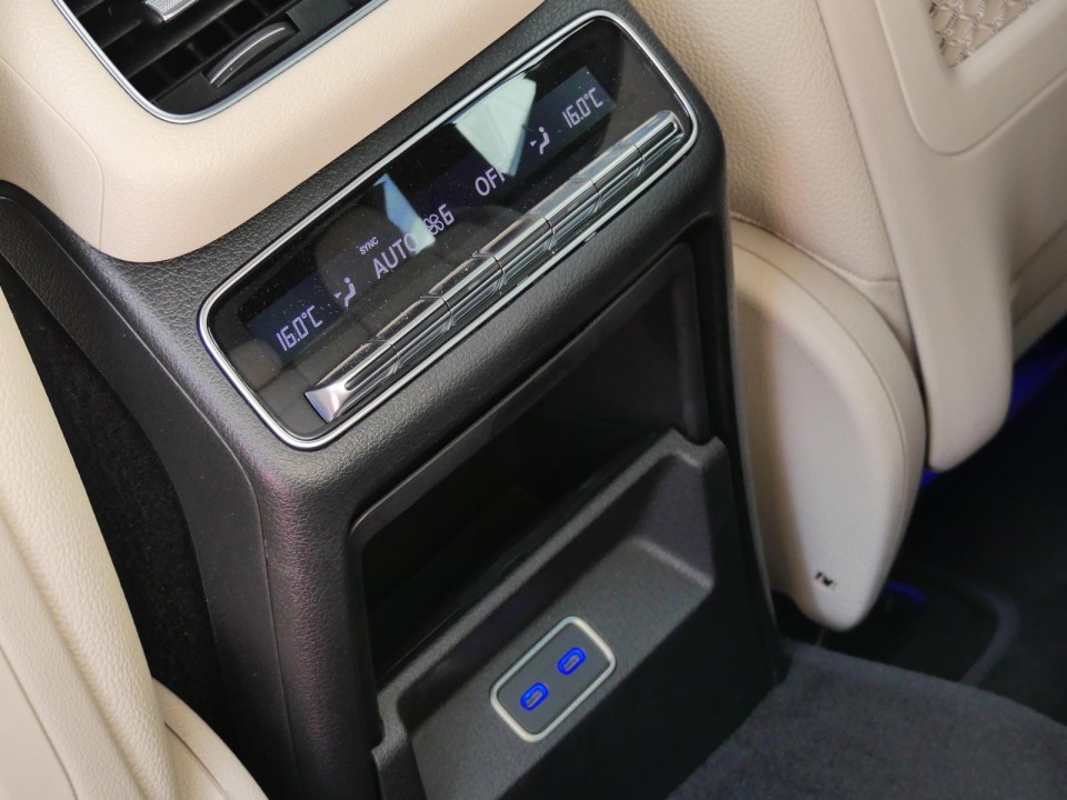 Mercedes-Benz GLE 350de 4MATIC AMG Line - foto 21