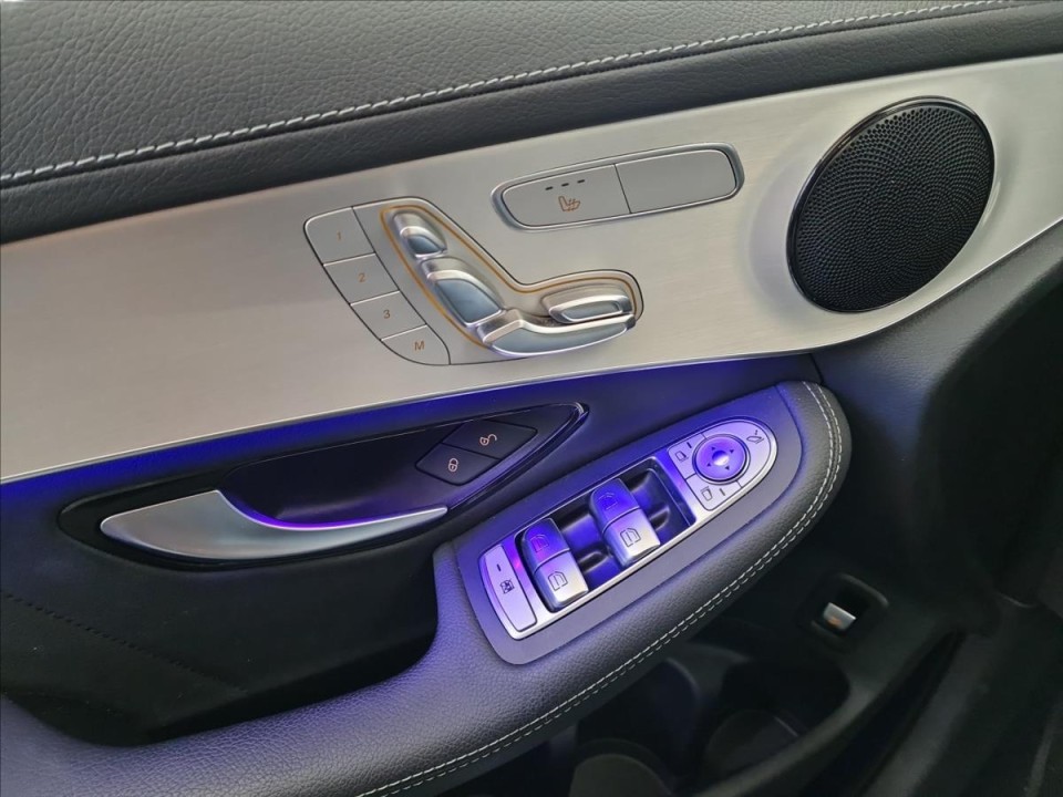 Mercedes-Benz GLC Coupé 300d 4MATIC AMG Line - foto 15