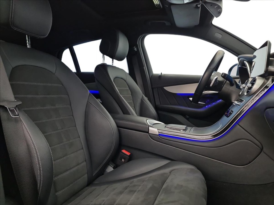 Mercedes-Benz GLC Coupé 300d 4MATIC AMG Line - foto 9