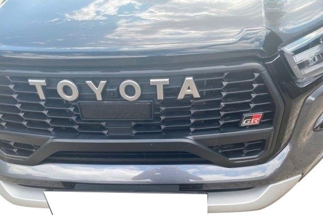 Toyota Hilux 2.8D GR-Sport - foto 11
