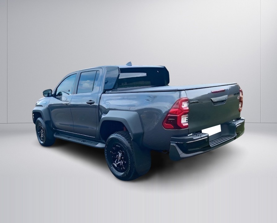 Toyota Hilux 2.8D GR-Sport (3)