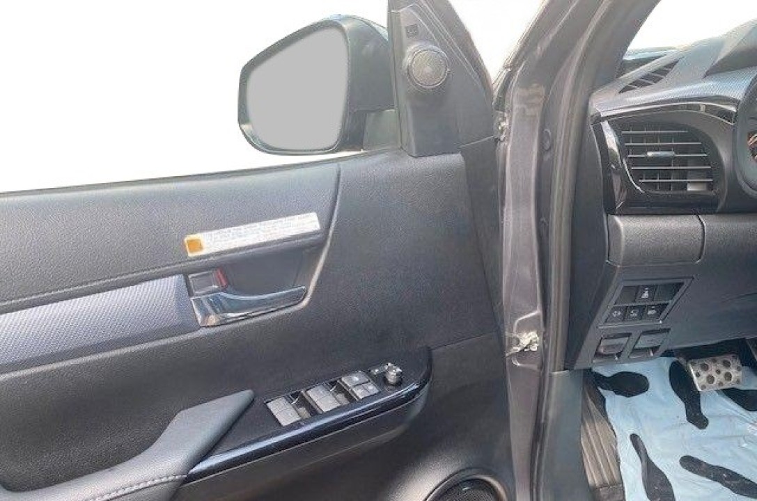 Toyota Hilux 2.8D GR-Sport - foto 10