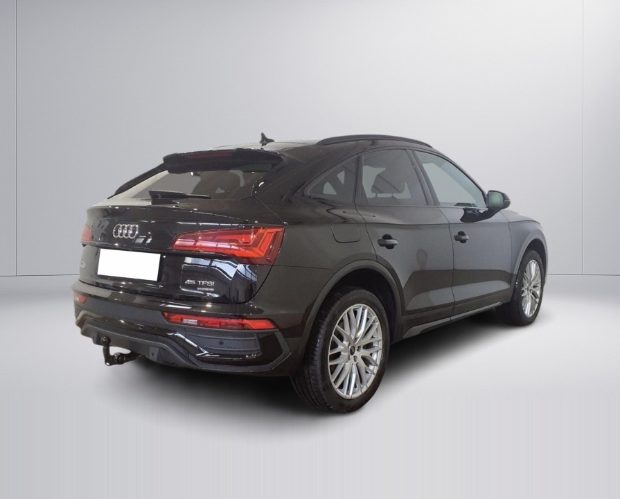 Audi Q5 Sportback 45TFSI quattro S tronic (2)