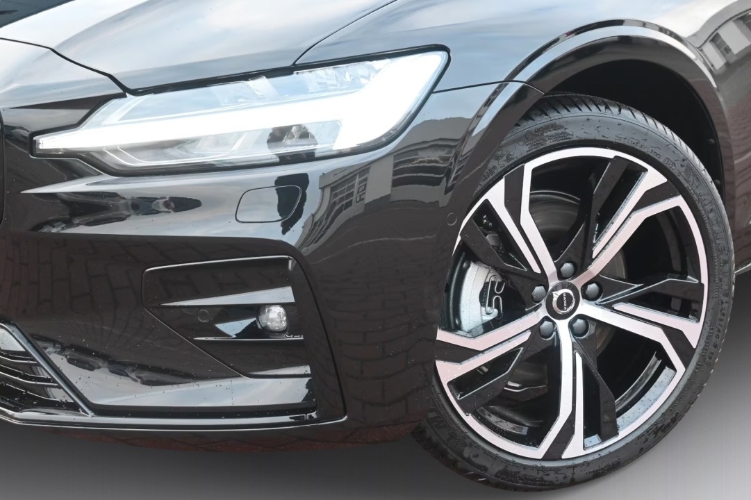 Volvo S60 B4 Plus Dark - foto 29