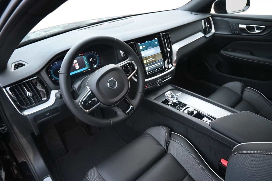 Volvo S60 B4 Plus Dark - foto 11