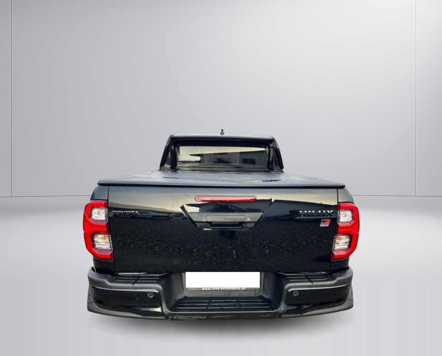 Toyota Hilux 2.8D GR-Sport (4)