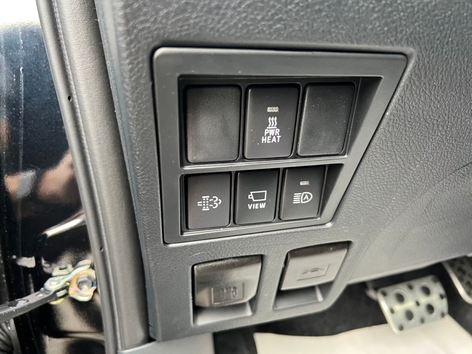 Toyota Hilux 2.8D GR-Sport - foto 17