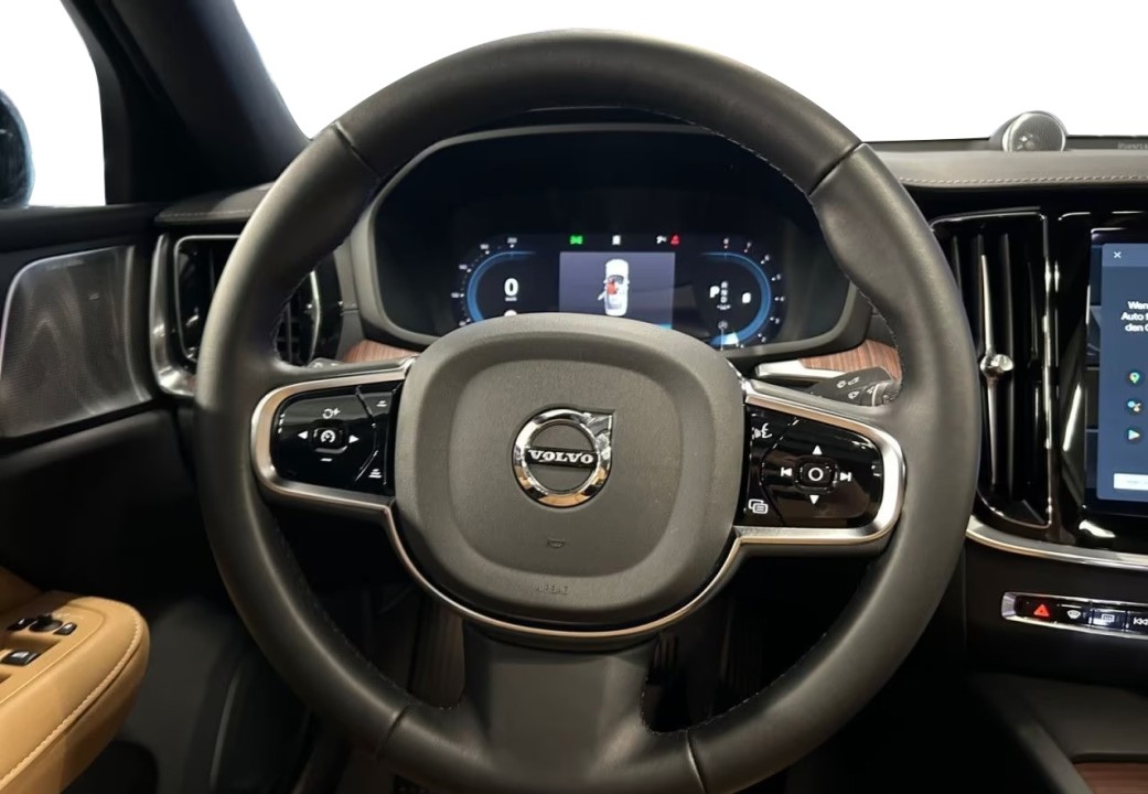 Volvo S60 B5B Ultimate Dark (5)