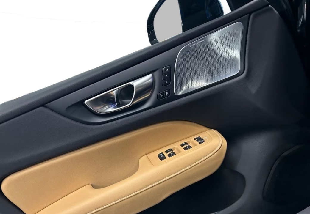 Volvo S60 B5B Ultimate Dark - foto 15