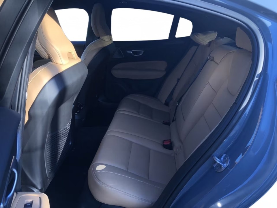 Volvo S60 B5 Ultimate Dark - foto 11