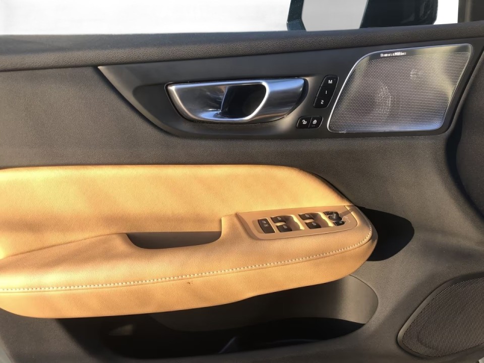 Volvo S60 B5 Ultimate Dark - foto 12