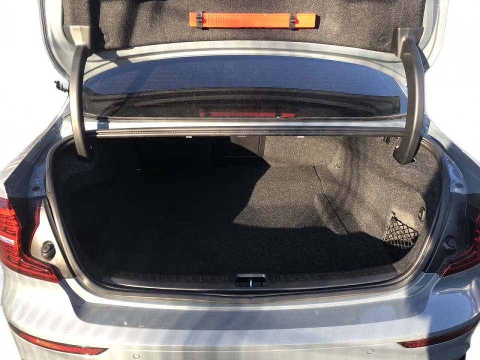 Volvo S60 B5 Ultimate Dark - foto 13