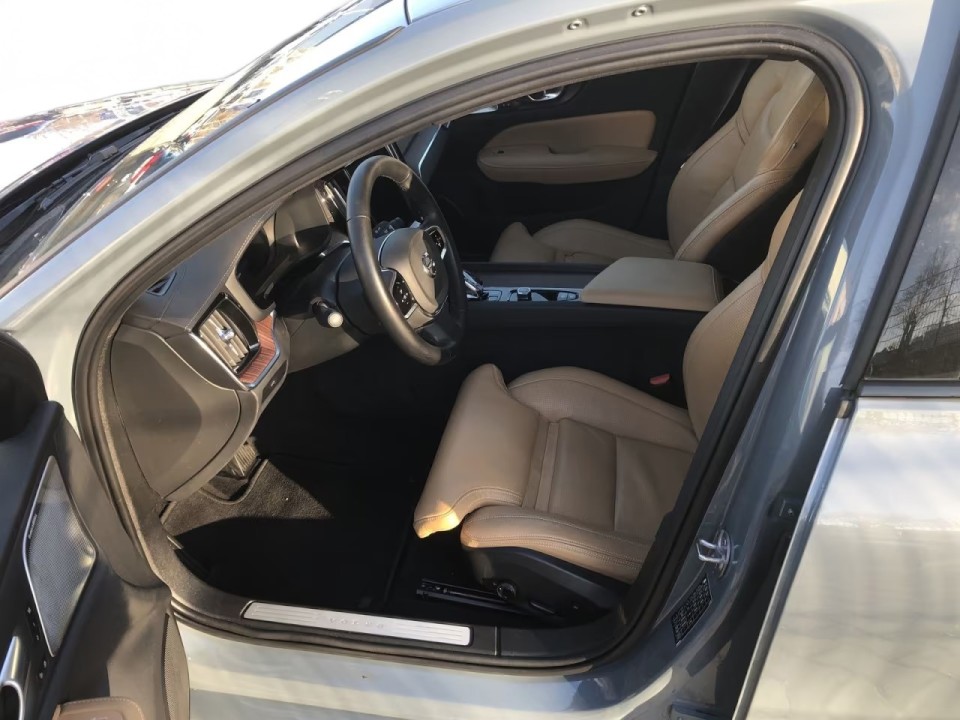 Volvo S60 B5 Ultimate Dark - foto 8