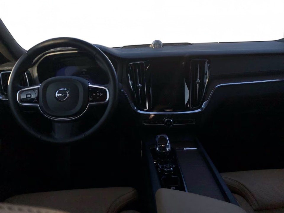 Volvo S60 B5 Ultimate Dark - foto 7