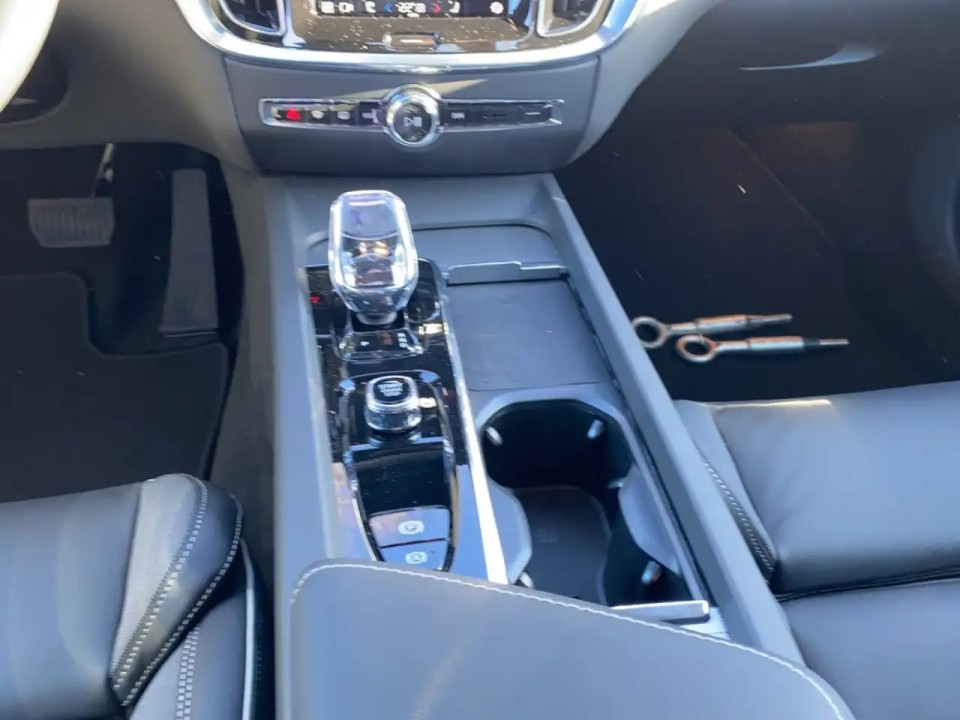 Volvo S60 Ultimate Dark - foto 10