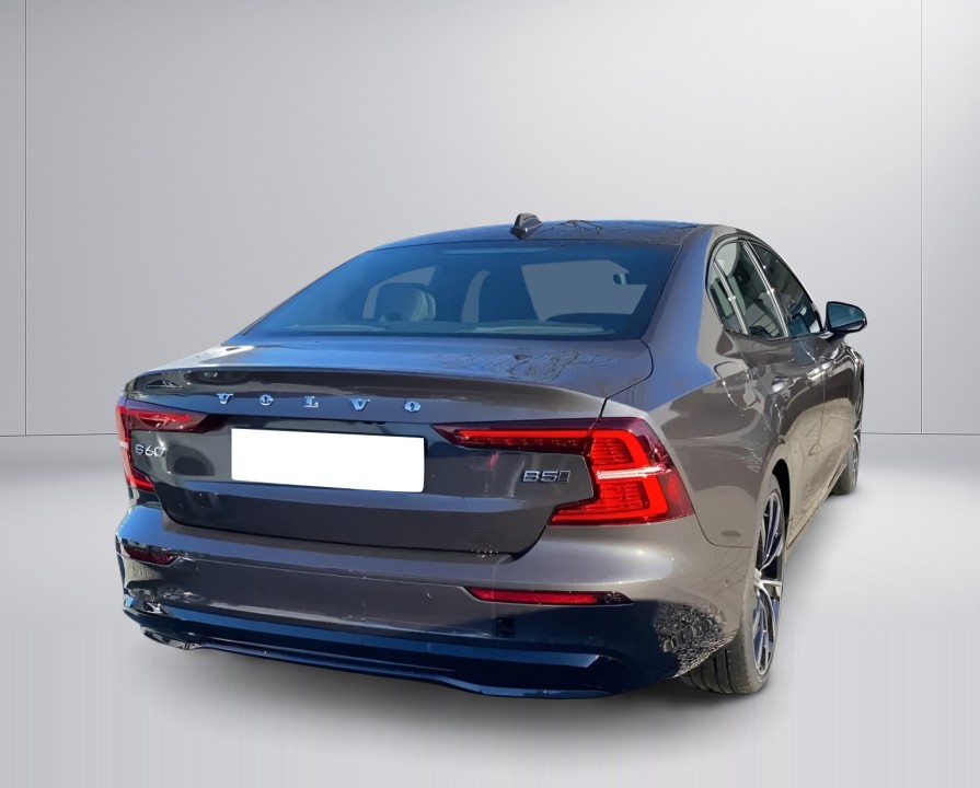 Volvo S60 Ultimate Dark (2)