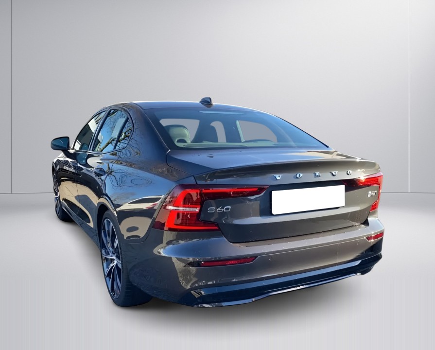 Volvo S60 Ultimate Dark (4)