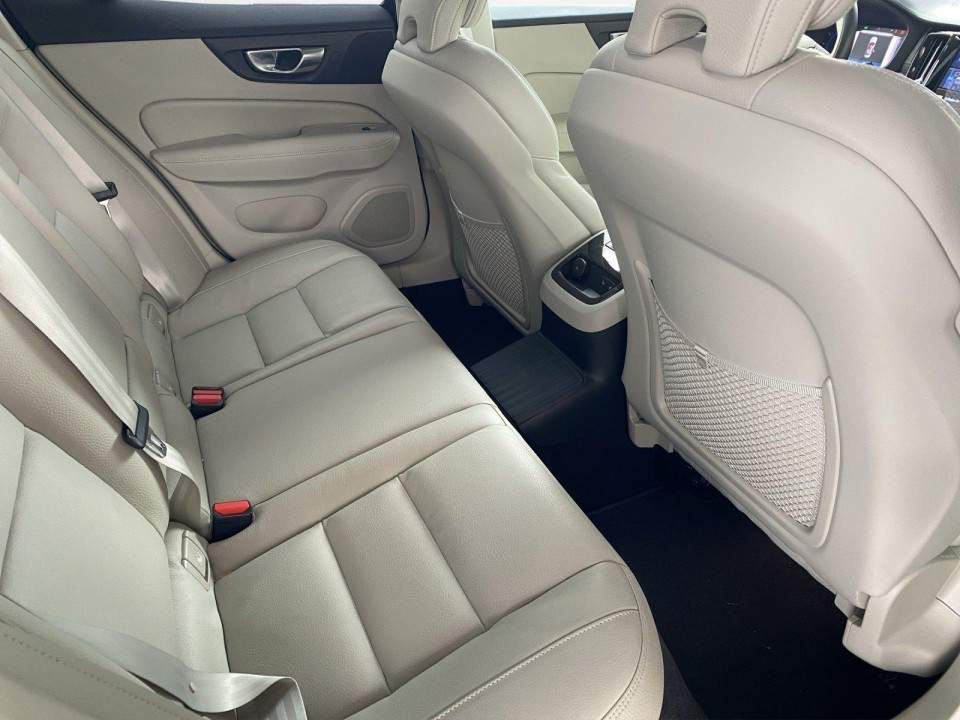 Volvo S60 T8 Ultimate Dark Recharge - foto 8