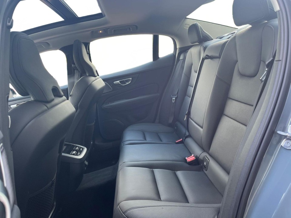 Volvo S60 B5 Ultimate Dark - foto 6