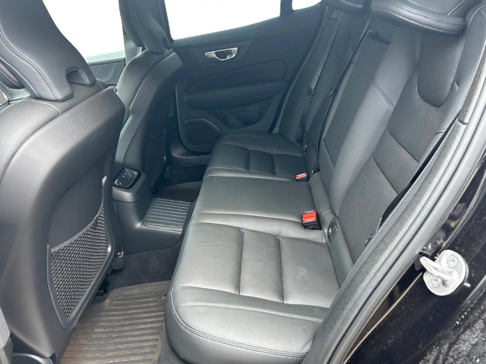 Volvo S60 Plus Dark Recharge - foto 10