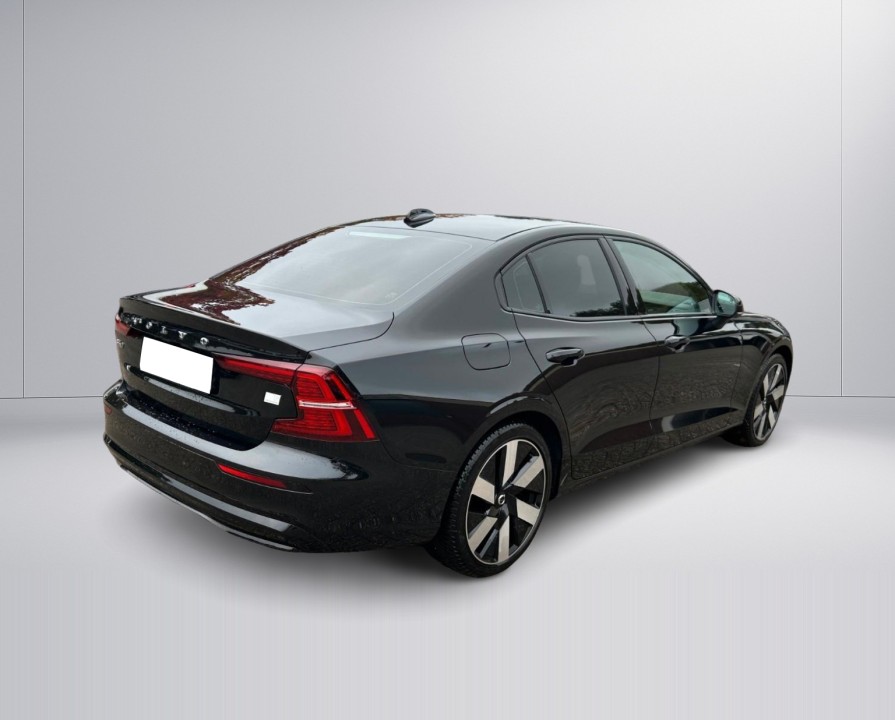 Volvo S60 Plus Dark Recharge (3)