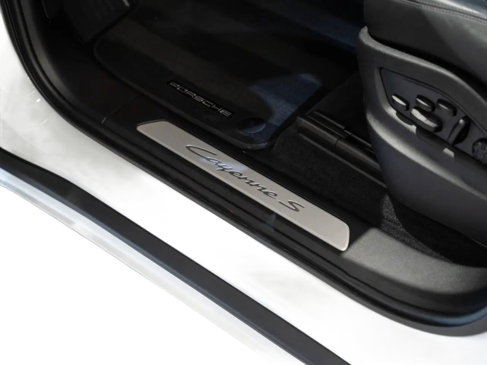 Porsche Cayenne Coupe S - foto 26